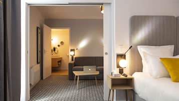 1 bedroom, in-room safe, desk, free WiFi
