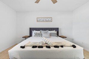 3 bedrooms, travel cot, WiFi, bed sheets