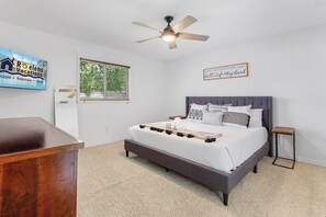 3 Schlafzimmer, Bügeleisen/Bügelbrett, Reisekinderbett, WLAN