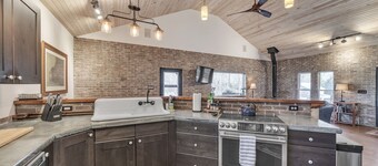 Comfortable cabin near wineries~hiking~Hendersonville