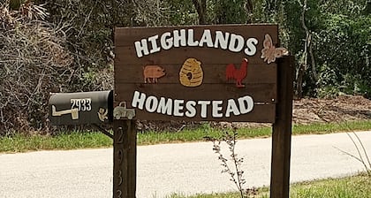 This old Florida feeling getaway is 420 friendly and a great place to just relax