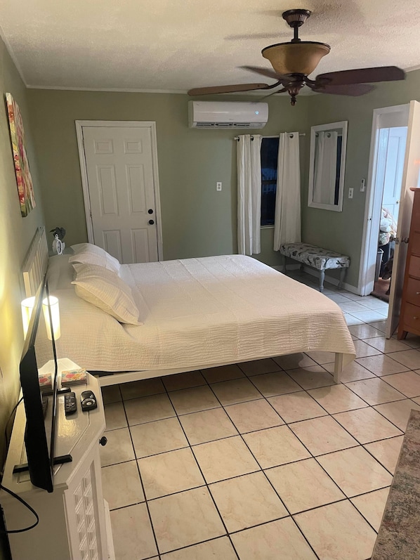 1 bedroom, iron/ironing board, WiFi, bed sheets