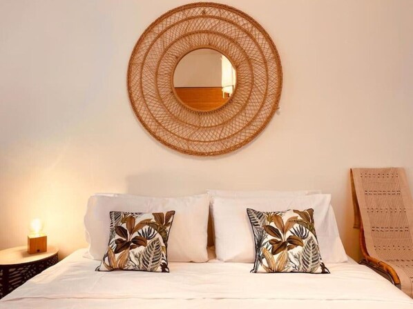 2 bedrooms, desk, iron/ironing board, travel crib - Oscar House: Entire apartment Venice.Mestre station (Venezia)