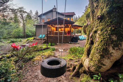 Mobley Myrtle Brook, secluded private retreat near beach. Pet friendly!