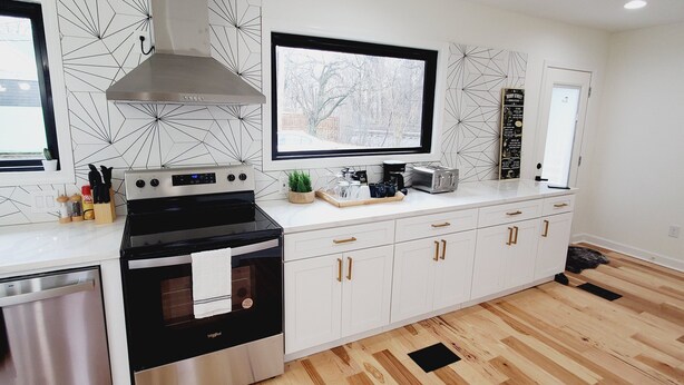 Unclassified image, 1 of 20, button - Cozy modern home in Midtown with amenities! UofM liberty bowl & CBU in 1 minute (Memphis)