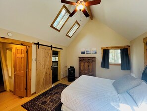 2 bedrooms, WiFi, bed sheets - Aspen Grove, a Cozy Rocky Mtn Cabin (Black Hawk)