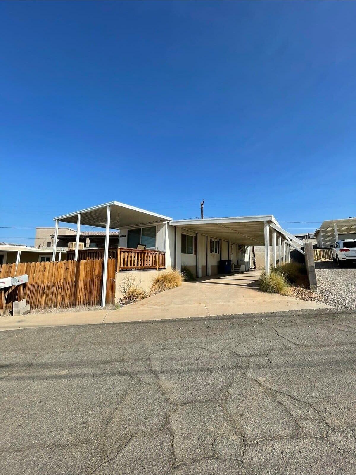 Parker Strip House Su