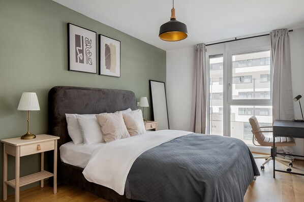 1 habitación, tabla de planchar con plancha, wifi y ropa de cama 