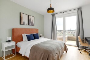 2 bedrooms, iron/ironing board, WiFi, bed sheets - Upscale Landstraße 2BR w/ Playground & Pool, nr Erdberg, by Blueground (Vienna)
