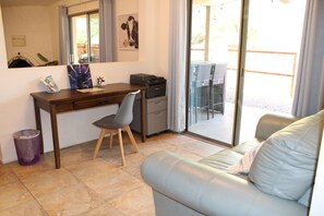 Interior - Comfortable relaxing townhome, conveniently located for biking and hiking! (Tucson)