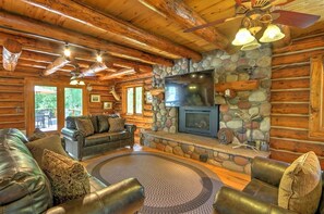 Smart TV, fireplace, ping pong