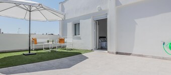 1 Apt 2 BR Algaba Terraza