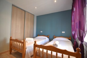 2 camere, ferro/asse da stiro