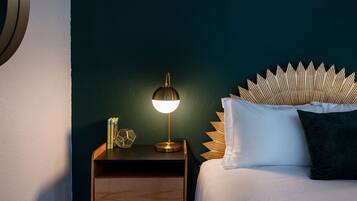 5 bedrooms, desk, iron/ironing board, free WiFi