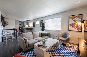 Smart-TV, peis, videospill og bøker