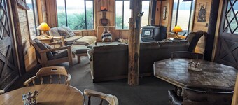 Williamson River Ranch
Homestead House