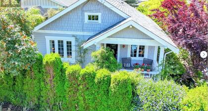 Centrally located private studio in Chemainus