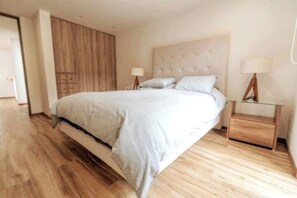 3 bedrooms, WiFi, bed sheets