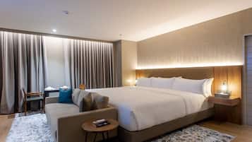 Studiosvit Premier - 1 kingsize-säng (Premier Suite) | 1 sovrum, unika möbler, skrivbord och gratis wi-fi