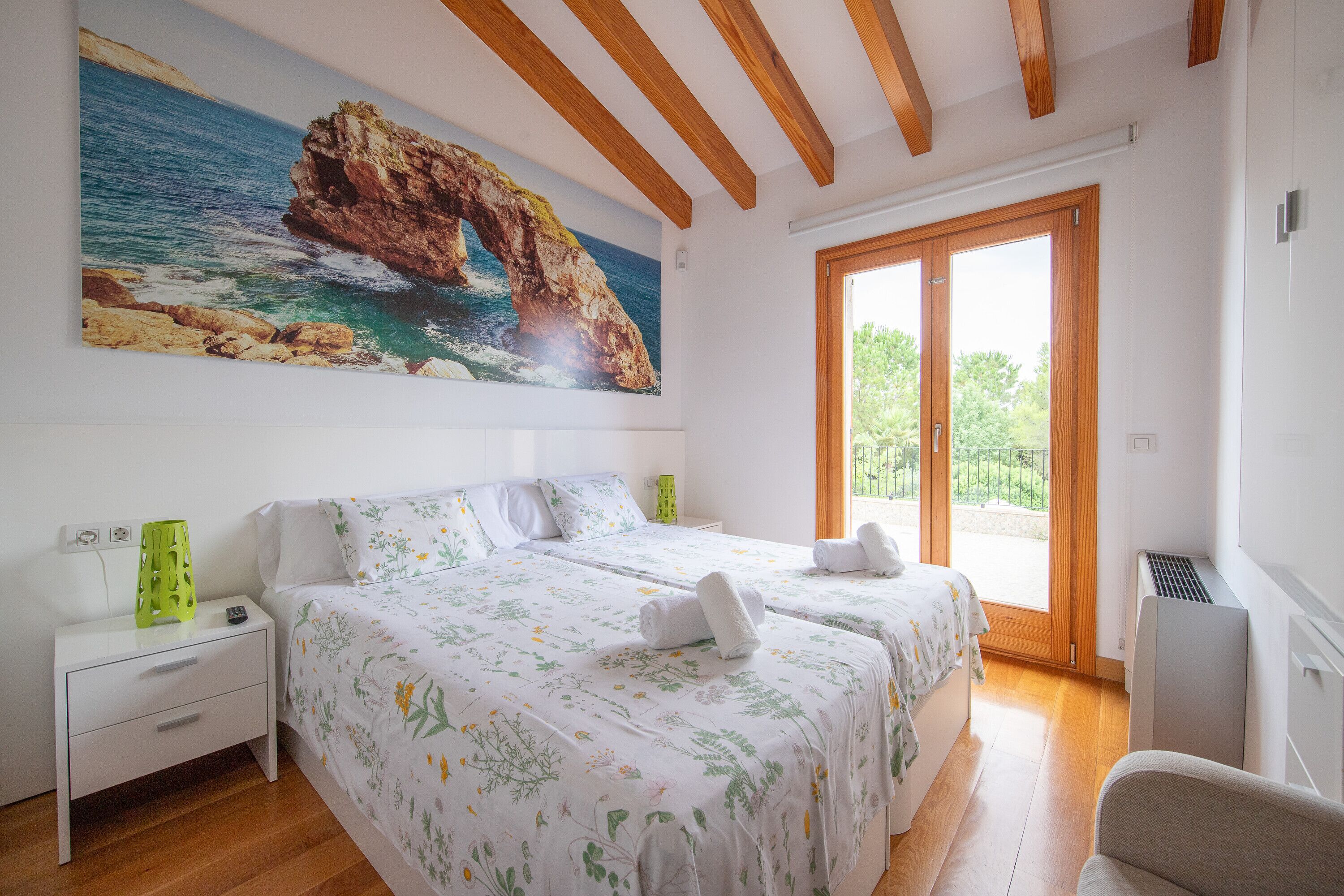 5 slaapkamers, een strijkplank/strijkijzer, gratis wifi, beddengoed