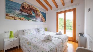 5 slaapkamers, een strijkplank/strijkijzer, gratis wifi, beddengoed