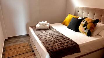 1 bedroom, iron/ironing board, free WiFi, bed sheets