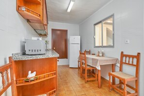 Dining - Holiday Home 'Rafalita' with Sea View, Wi-Fi and Air Conditioning (Torrox)