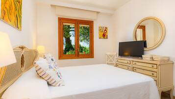 4 habitaciones, tabla de planchar con plancha y wifi gratis