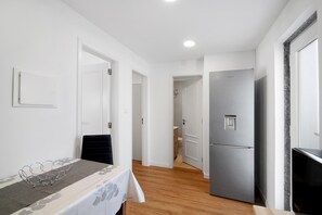 Interior - Apartment "Telmus Villa 1 Andar" with Sea View, Private Terrace & Wi-Fi (Monte Gordo)