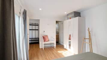 1 bedroom, iron/ironing board, free WiFi, bed sheets
