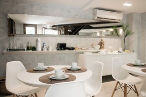 Free daily buffet breakfast - Veneza Carioca Hotel Boutique (Rio de Janeiro)
