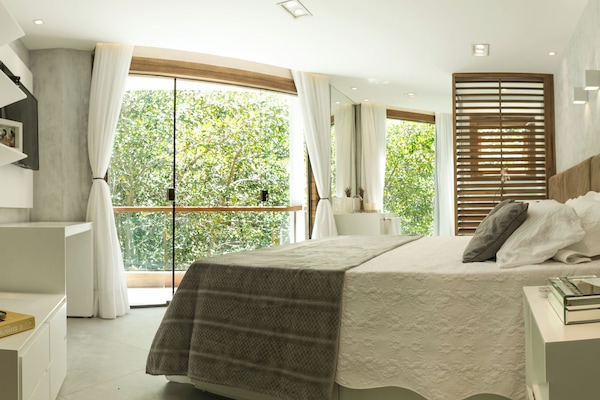 1 hálószoba, prémium ágynemű, kényelmi párnázat és egyedi dekoráció