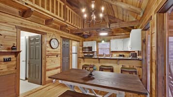 冰箱、微波炉、烤箱、炉灶