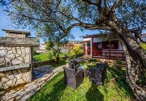 1 bedroom - Holiday Houses, Villas Božena - Nice Garden (Marina)