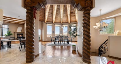 Elena's Sandia Sanctuary - An Irvie Home