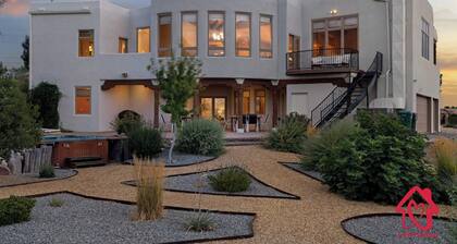 Elena's Sandia Sanctuary - An Irvie Home