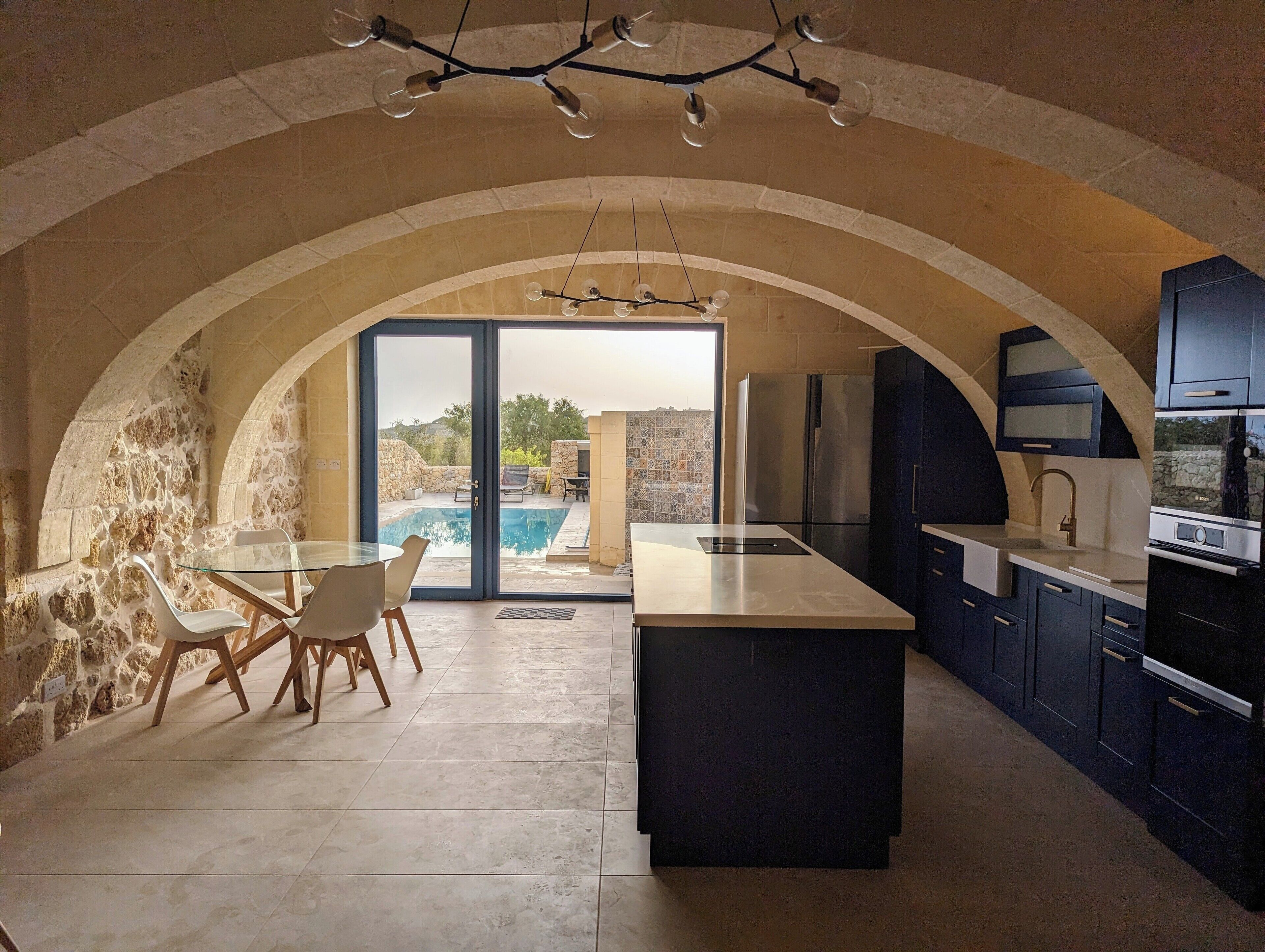 Daily buffet breakfast (EUR 7.5 per person)