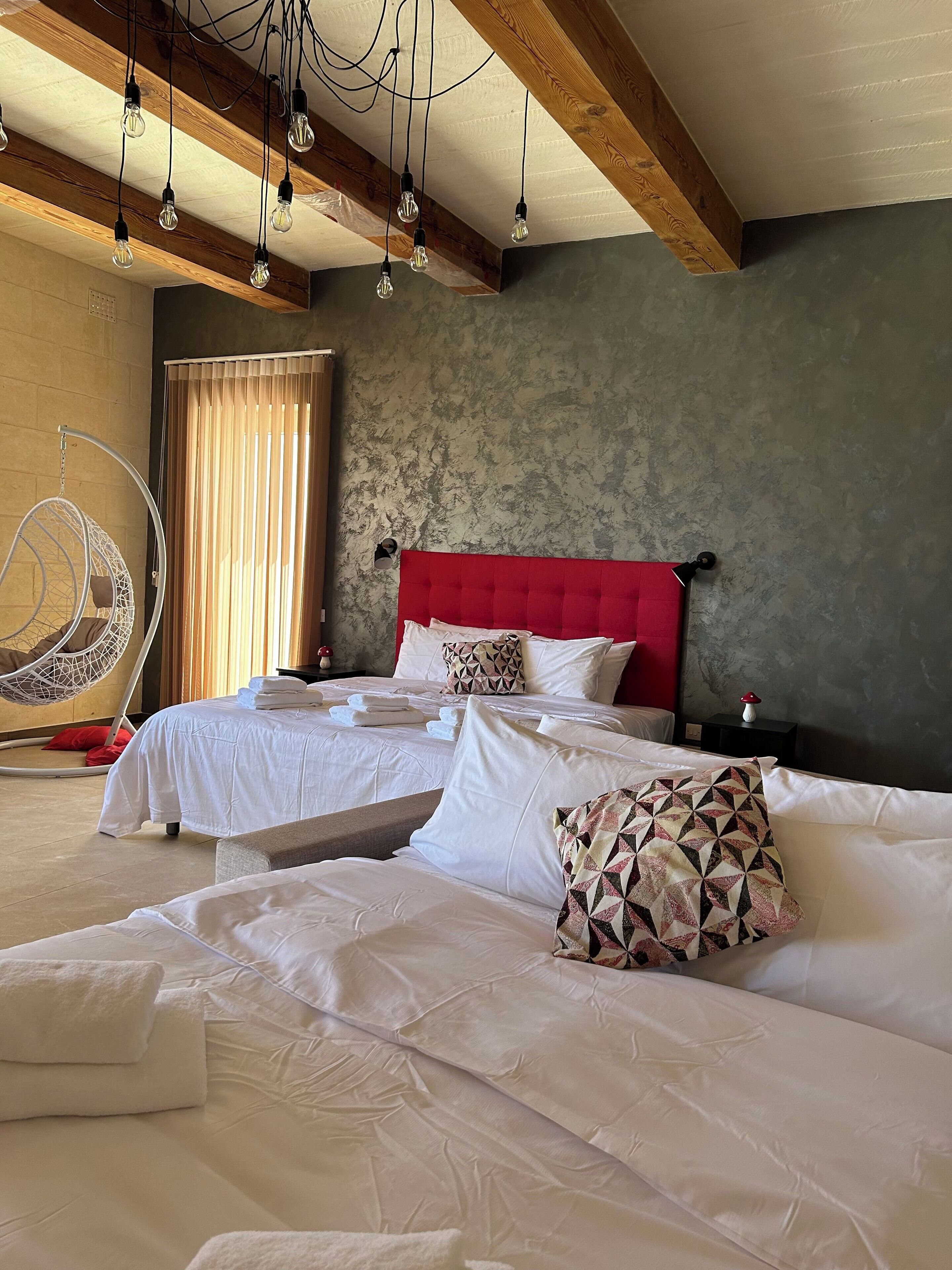 Camera Luxury, 1 letto queen con divano letto, terrazzo, vista mare | 1 camera, con stile personalizzato, con arredamento individuale