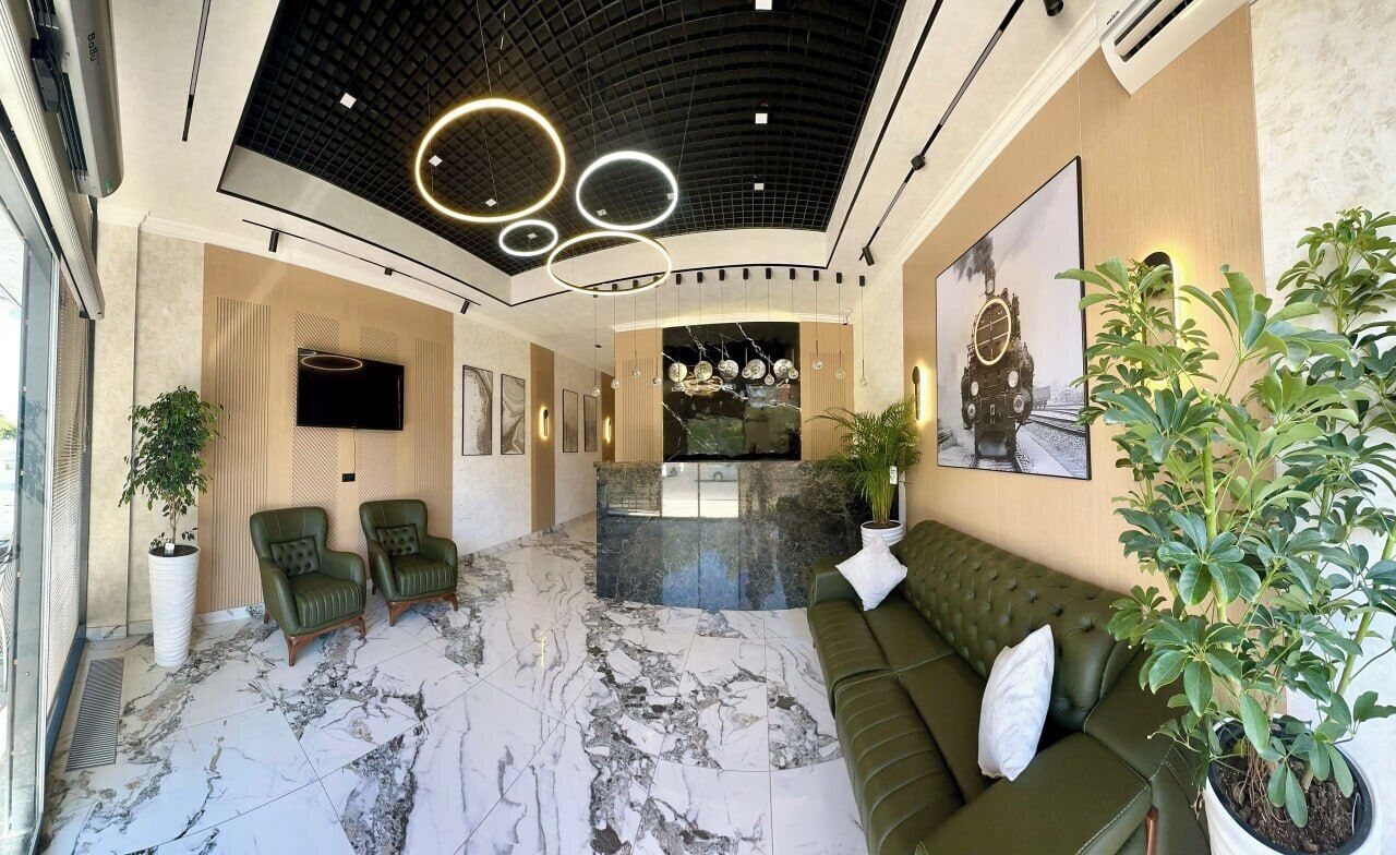 Photo - Modern Hotel