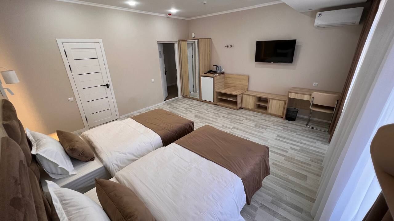 Photo - Modern Hotel
