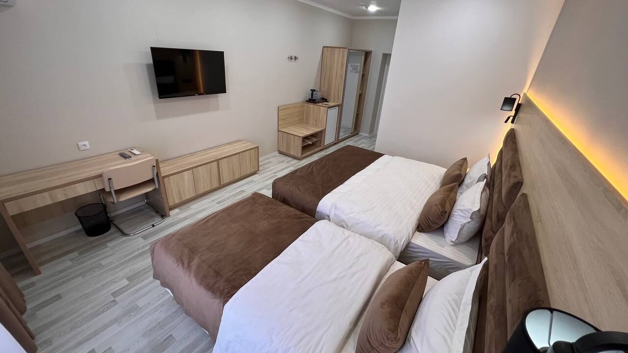 Photo - Modern Hotel