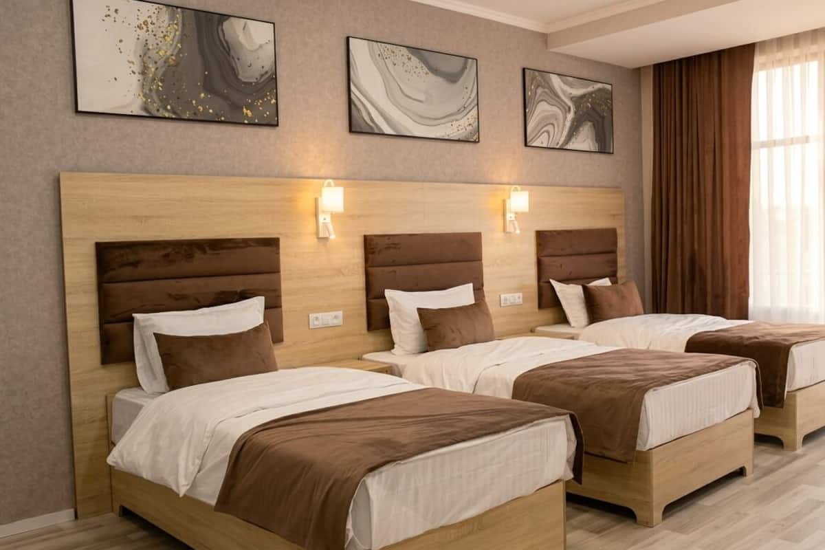 Standard Triple Room | Premium bedding, desk, laptop workspace, free WiFi