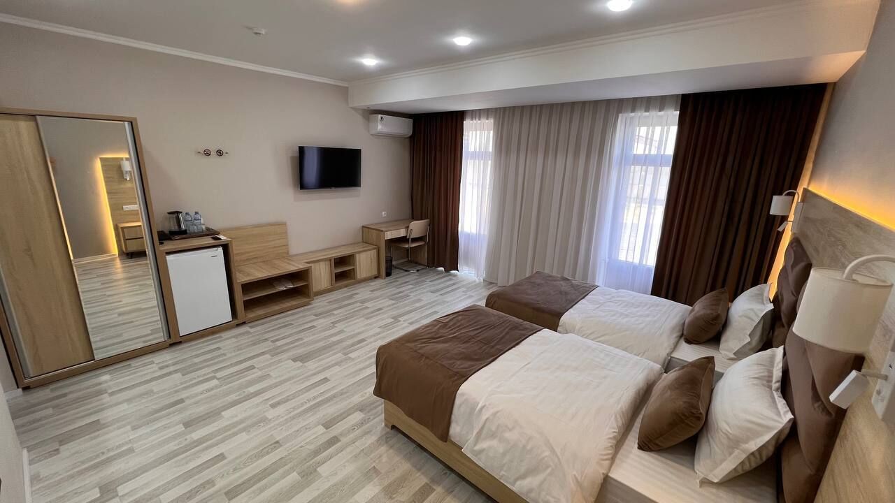 Photo - Modern Hotel