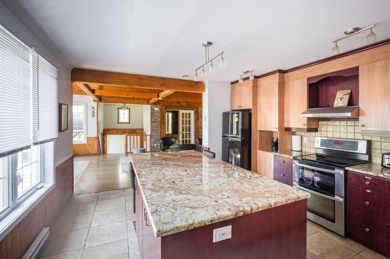 冰箱、微波炉、烤箱、炉灶