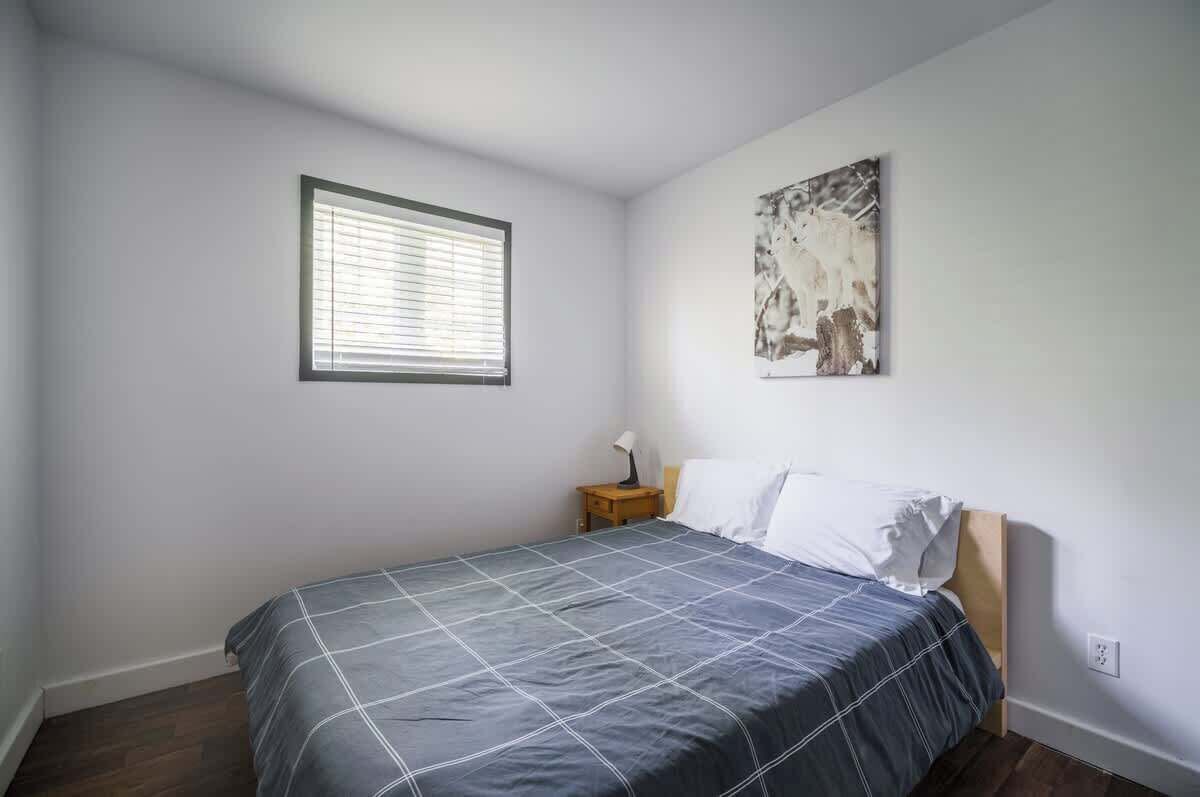 4 chambres, fer et planche à repasser, lit parapluie, Wi-Fi gratuit