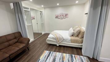 1 Schlafzimmer, Bügeleisen/Bügelbrett, kostenloses WLAN, Bettwäsche