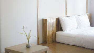 Free WiFi, bed sheets