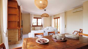 Family Villa | Living area