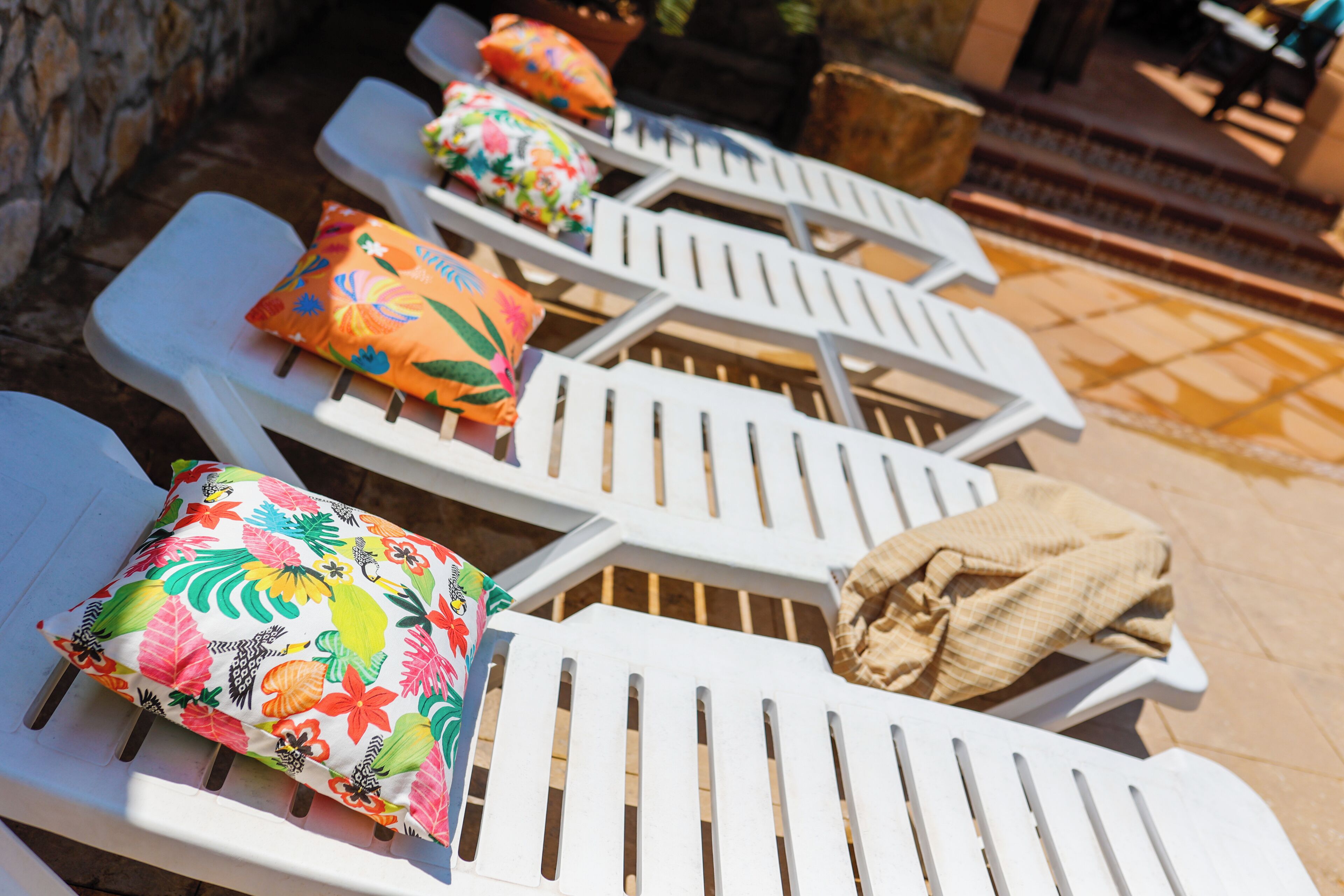 Seasonal outdoor pool, pool umbrellas, sun loungers