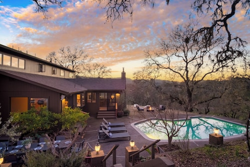 3.5-Acre 5BDR Rereat w/ Views, Pool + Hot Tub, Fire Pit | Gable by AvantStay